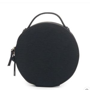 Hudson + Bleecker Round Travel Case NWT